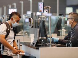 La Secretaría de Salud estatal exhorta a la ciudadanía a participar de manera activa para la contención de la enfermedad. EFE / C. Ortega