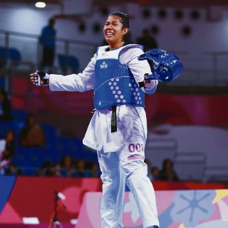 Acosta y Sansores dan plazas a México