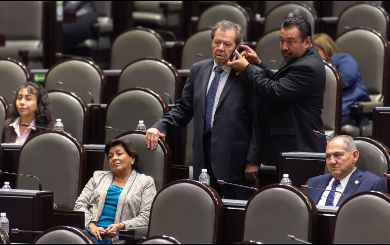 El Congreso está “dominado por las selfies. muchas gentes hablan para tomarse una selfie”, dijo Muñoz Ledo. NOTIMEX/G. Luna