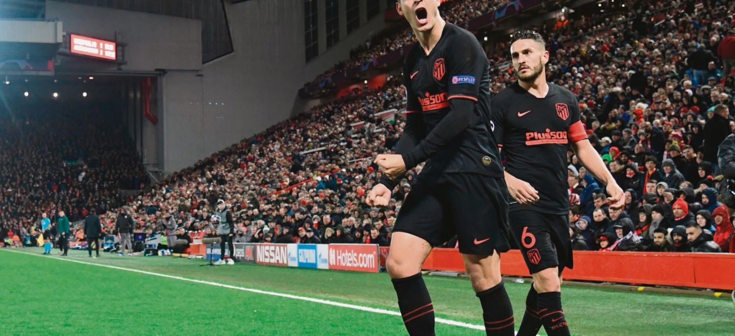 Álvaro Morata. El atacante español marcó el tercer gol de la noche para sellar el pase de los suyos a los Cuartos de Final de la máxima competencia europea. AFP