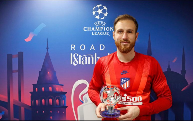 HÉROE. Jan Oblak fue vital para el triunfo de los colchoneros. TWITTER/@Atleti