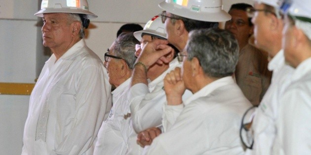 Petr&oacute;leo mexicano se hunde 9.1%, precio m&aacute;s bajo desde 2016