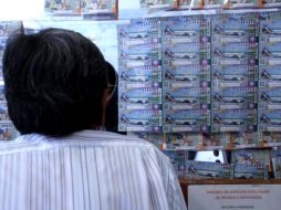 López Obrador hace la invitación para que participen los ciudadanos y apoyen comprando un boleto. SUN / ARCHIVO