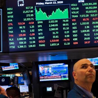 La Bolsa Mexicana registra corrección y cierra con ganancias