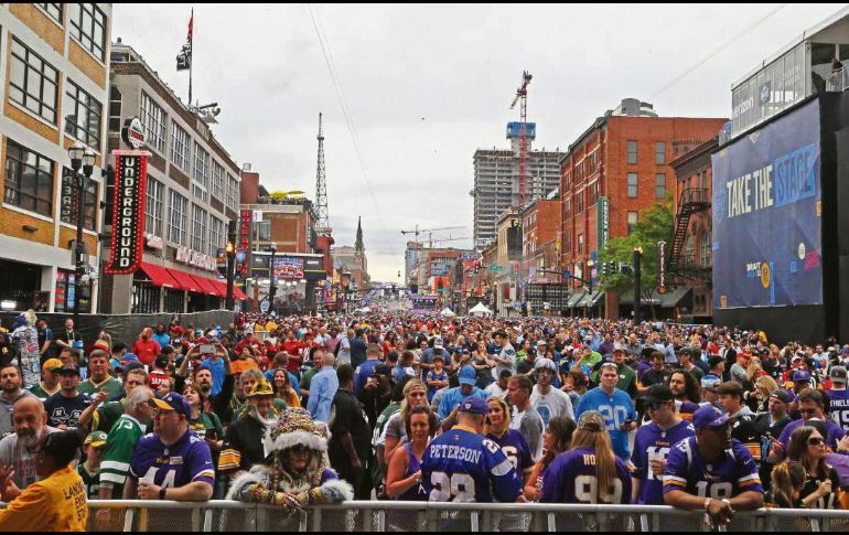 El año pasado, el Draft en Nashville tuvo 600 mil asistentes. AFP