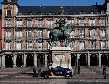 Entra en vigor este sábado el estado de alarma para luchar contra el virus en este país, el segundo más castigado de Europa tras haber multiplicado por diez el número de infectados en menos de una semana. EFE / C. Moya