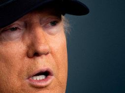 Trump pide a los estadounidenses no viajar y revela considerar la restricción a los viajes desde el Reino Unido e Irlanda. AFP / J. Watson