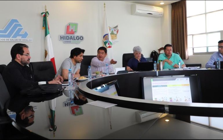 Marco Antonio Escamilla, secretario de Salud de Hidalgo, discute las medidas preventivas a tomarse en la entidad ante el brote de coronavirus. TWITTER/@SSH_Escamilla