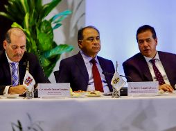 Martín Orozco Sandoval, gobernador de Aguascalientes (i) anunció una serie de medidas para evitar la presencia del coronavirus en la entidad. NTX/ARCHIVO