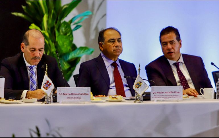 Martín Orozco Sandoval, gobernador de Aguascalientes (i) anunció una serie de medidas para evitar la presencia del coronavirus en la entidad. NTX/ARCHIVO