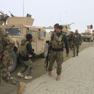 Talibanes denuncian que Afganistán demora liberación de presos