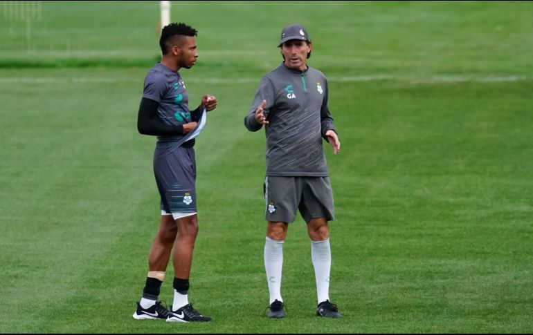 Los Santos de Jorge Almada suma 21 partidos sin perder en calidad de local. OIMAGO7/E. Saavedra