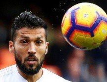 El defensa argentino Ezequiel Garay se convirtió en el primer caso de un futbolista infectado por Covid-19 en España.   EFE/M. Polo