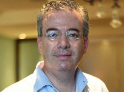 Díaz de León explica que una de las medidas que podrían tomar es poner en circulación billetes nuevos. SUN / S. Cisneros