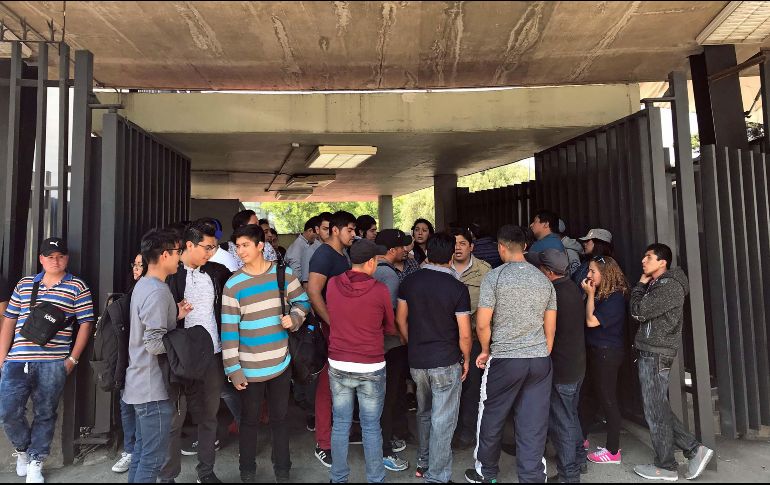 En los diversos campus de la Universidad, se buscará contar con el equipo básico de higiene y prevención para reducir al máximo posibles contagios del COVID-19. SUN/ARCHIVO