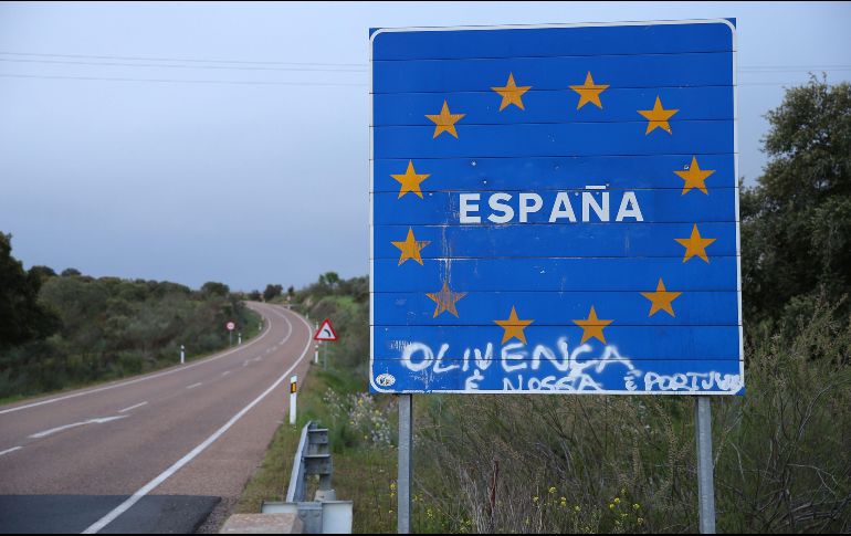 El Gobierno español anunció el cierre de sus fronteras terrestres después de que el número de contagiados alcanzara los nueve mil 191. EFE / N. Veiga