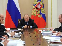 Los rusos deben responder sí o no a un solo proyecto de ley de reforma constitucional, aunque se trata de casi 200 enmiendas. EFE/M. Klimentyev