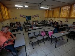 En el caso de la Escuela Primaria Luis Pérez Verdía no.130, los maestros llegaron desde las ocho de la mañana para comenzar a evaluar estrategias. EL INFORMADOR / F. Atilano