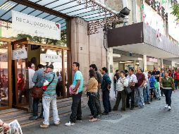 Destaca el aumento de 23 pesos en el cobro del refrendo vehicular, los propietarios de automóviles pagarán 734 pesos. EL INFORMADOR / ARCHIVO