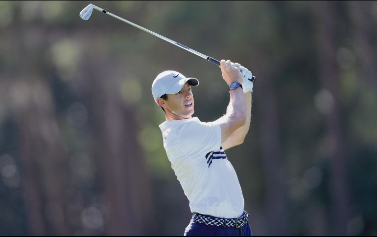AFECTADO. Rory McIlroy y otras figuras del golf internacional no podrán mostrar su juego. AFP / S. Greenwood
