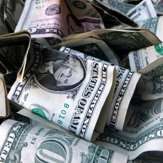 Coronavirus dispara el dólar al menudeo, se vende en 24.29 pesos