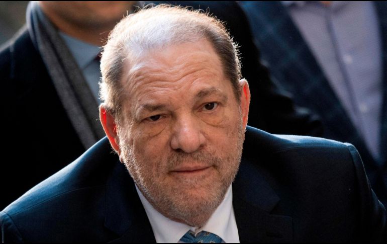 Weinstein aún debe responder ante la justicia de California por otra inculpación de presunta violación. AFP / ARCHIVO