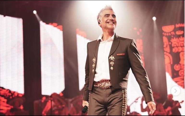 “El Potrillo” planea combatir la desinformación y el pánico que abunda tras la propagación del coronavirus. INSTAGRAM / @alexoficial