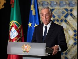 El presidente de Portugal, Marcelo Rebelo de Sousa, anuncia la declaratoria de emergencia ante los medios. EFE/M. Figueiredo