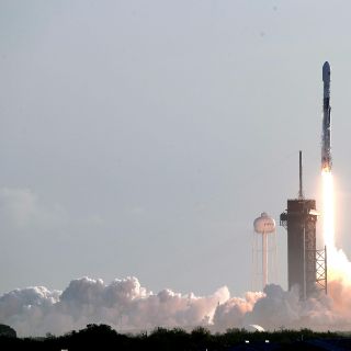 SpaceX pone en órbita 60 satélites más para crear red de alta velocidad