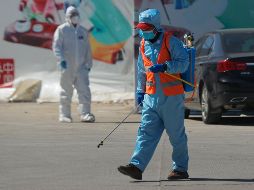 A la fecha, 939 españoles se encuentran en cuidados intensivos y se han recuperado mil 107. EFE / EPA / STR