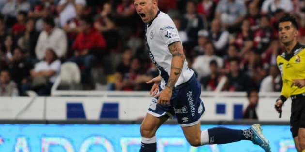 ''Polaco'' Men&eacute;ndez recuerda adeudos del Veracruz