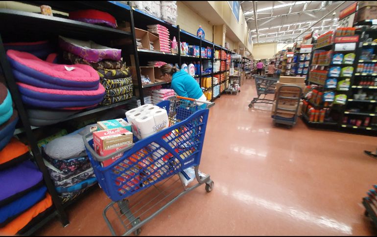 Los supermercados mostraron un pico en ventas de 30%, durante la semana que se confirmó el primer contagio. EL INFORMADOR / E. Barrera