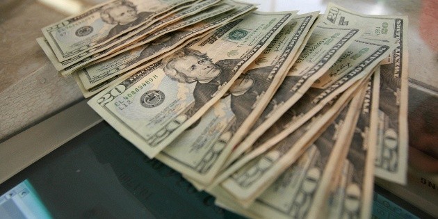 Banxico acuerda intercambio de divisas con la Reserva Federal de EU