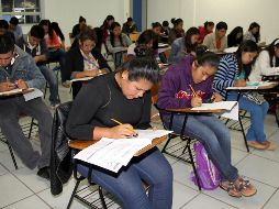 El Ceneval recomienda que cualquier duda sobre la aplicación sea dirigida al personal que coordina el EGEL en su respectiva institución. NTX / ARCHIVO