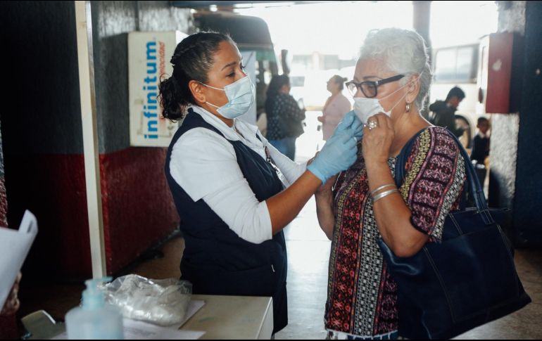 Los trabajadores explicaron que invitan a la gente a la revisión, “pero que no van a estar detrás de los usuarios”. EL INFORMADOR/G. Gallo
