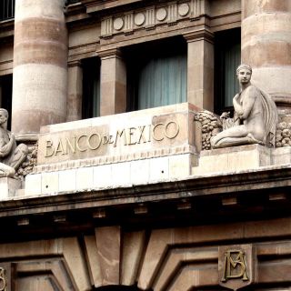 Banxico recorta tasa de interés medio punto por coronavirus