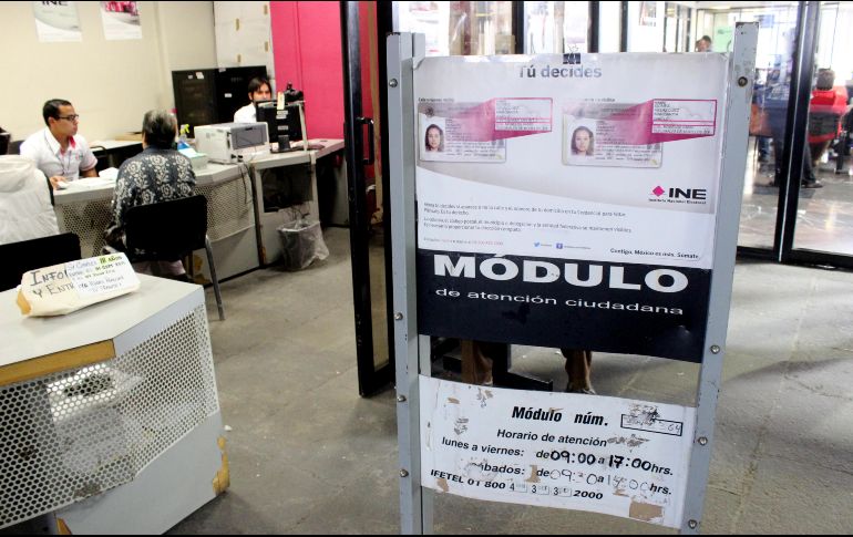 Las personas que deseen realizar algún trámite podrán agendar una cita en www.ine.mx y al teléfono 800 433 2000. EL INFORMADOR/ARCHIVO