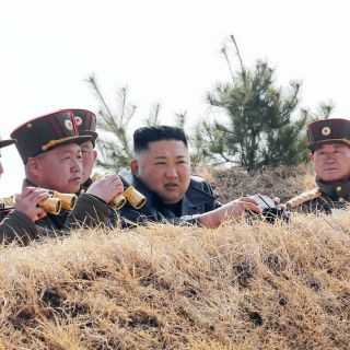 Corea del Norte dispara dos misiles de corto alcance