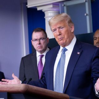 Trump destaca esfuerzo con Canadá y México para frenar el COVID-19