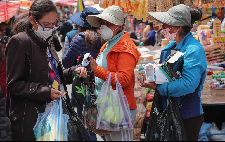 El gobernador de Santa Cruz hizo un llamado a la población para acatar con 