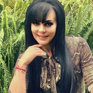 Maribel Guardia presume su espectacular figura a sus 63 años