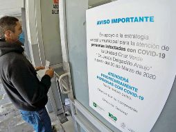 ATENCIÓN. En la Cruz Verde Delgadillo Araujo, ubicada en Mariano de la Bárcena 997, se habilitaron 10 camillas de manejo hospitalario en un área especial para pacientes con problemas respiratorios y posibles contagios de COVID-19. El director general de Servicios Médicos Municipales de Guadalajara, Miguel Ángel Andrade, explicó que habrá otras seis en urgencias y se dispondrá de 11 lugares más para quienes requieran ventilación respiratoria mecánica. EL INFORMADOR• A. Camacho