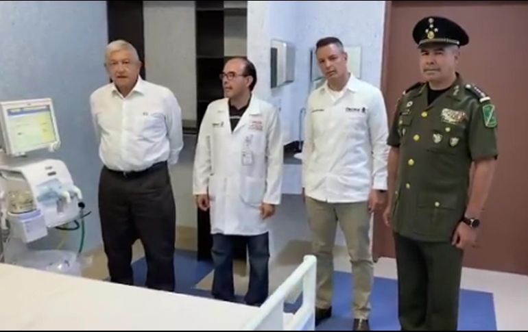 El Presidente visitó un hospital en Oaxaca, en cuya construcción participó el Ejército. TWITTER@lopezobrador_