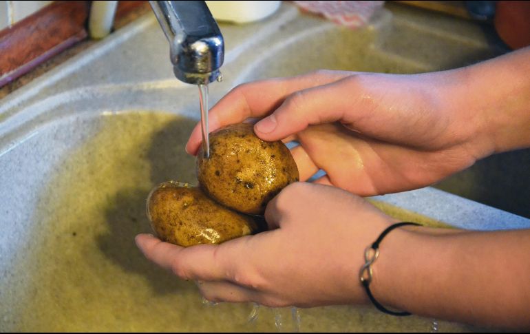 Higiene. Las verduras con cáscara deben lavarse con un cepillo de cerdas. ESPECIAL