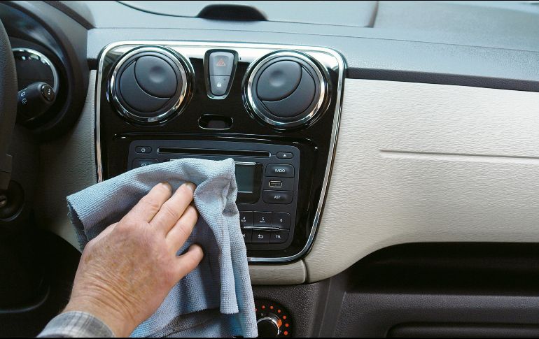 Mantente seguro. Usa productos y accesorios especiales para las partes más delicadas de tu coche. ESPECIAL