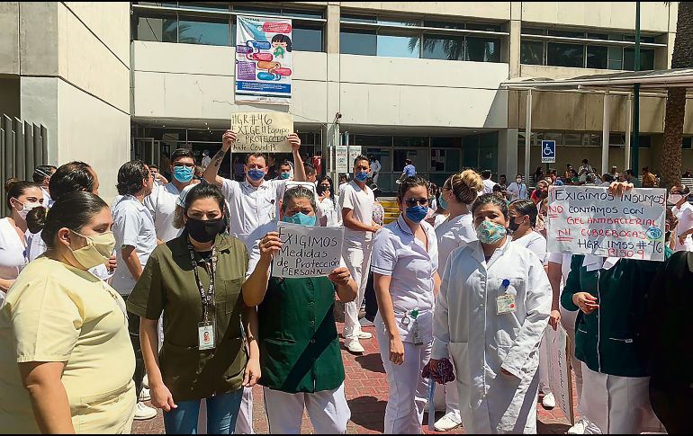 Personal de la clínica 46 del IMSS se sumó a las manifestaciones por falta de insumos básicos que ya ocurrieron en Ciudad de México, Estado de México, Veracruz, Puebla, Coahuila y Guanajuato. ESPECIAL