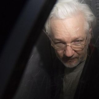 Assange pedirá su libertad bajo fianza por el COVID-19