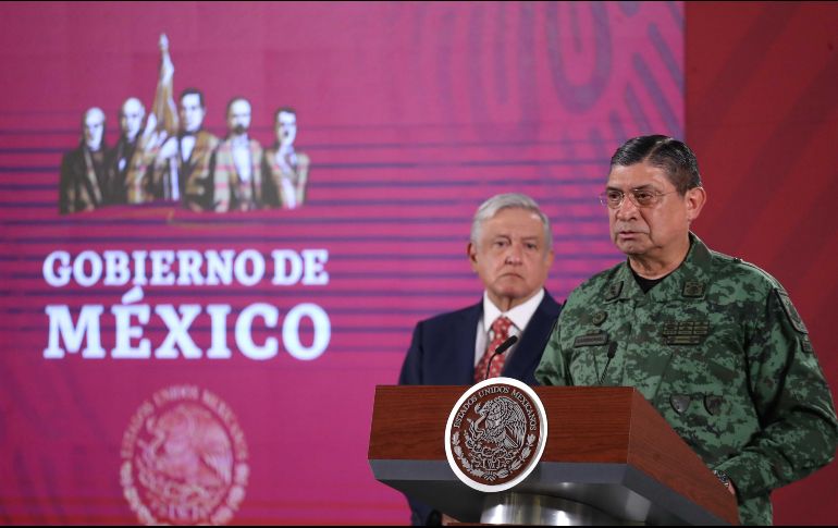 Luis Cresencio Sandoval, secretario de Defensa Nacional y el Presidente López Obrador. SUN / ARCHIVO