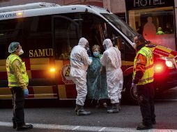 El mayor número de defunciones sigue en Madrid con mil 825. AP / B. Armangue