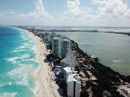 El Caribe mexicano, con su reconocida zona hotelera de Cancún, se resiente ante el impacto por la pandemia. EFE/ARCHIVO